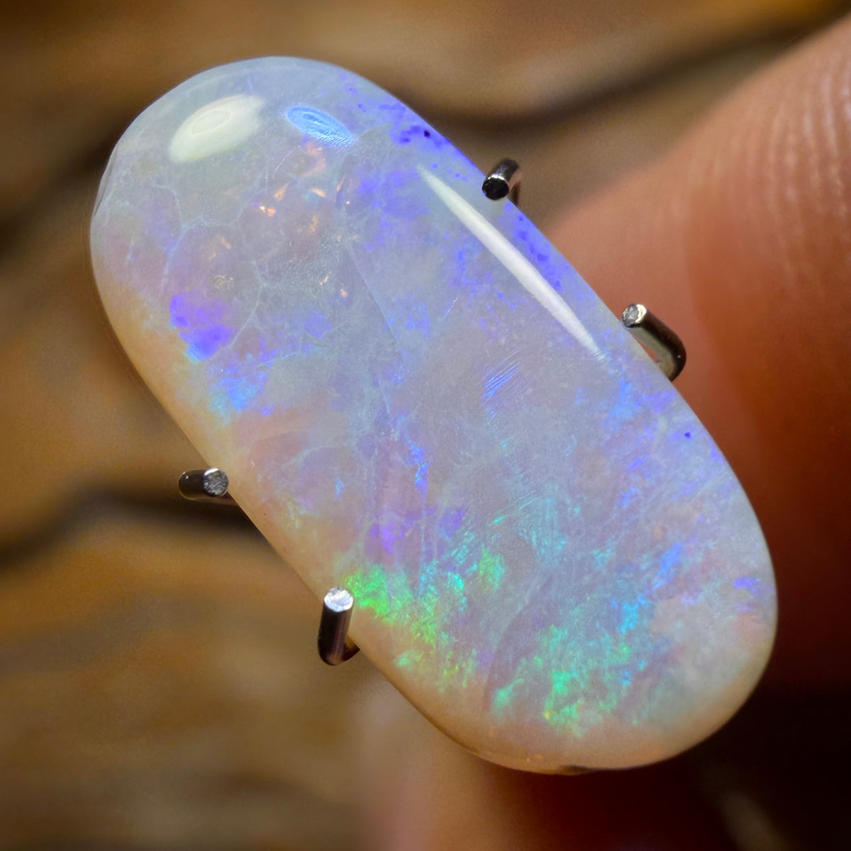 Wildcard! 1.9cts - South Australian White Opal from Mintabie