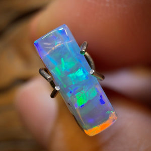 🔨 AUCTION 🔨 0.8cts - Solid Australian Boulder Pipe Crystal Opal
