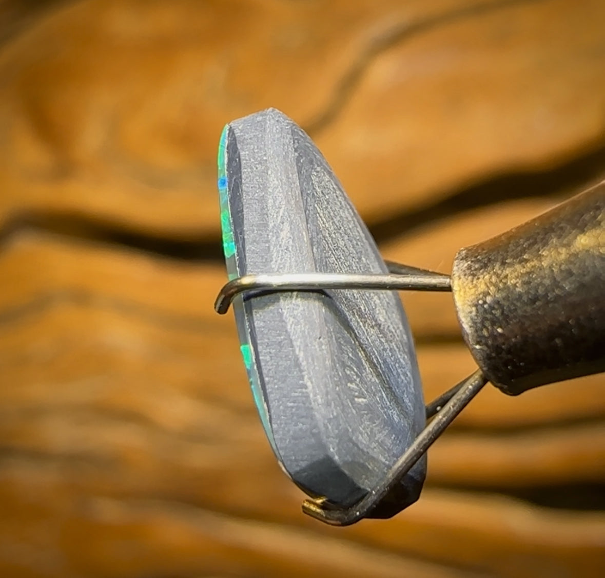 2.4cts - Lightning Ridge Black Opal Doublet