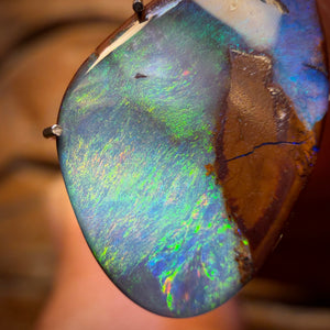 5.7cts - Queensland Boulder Seam Opal