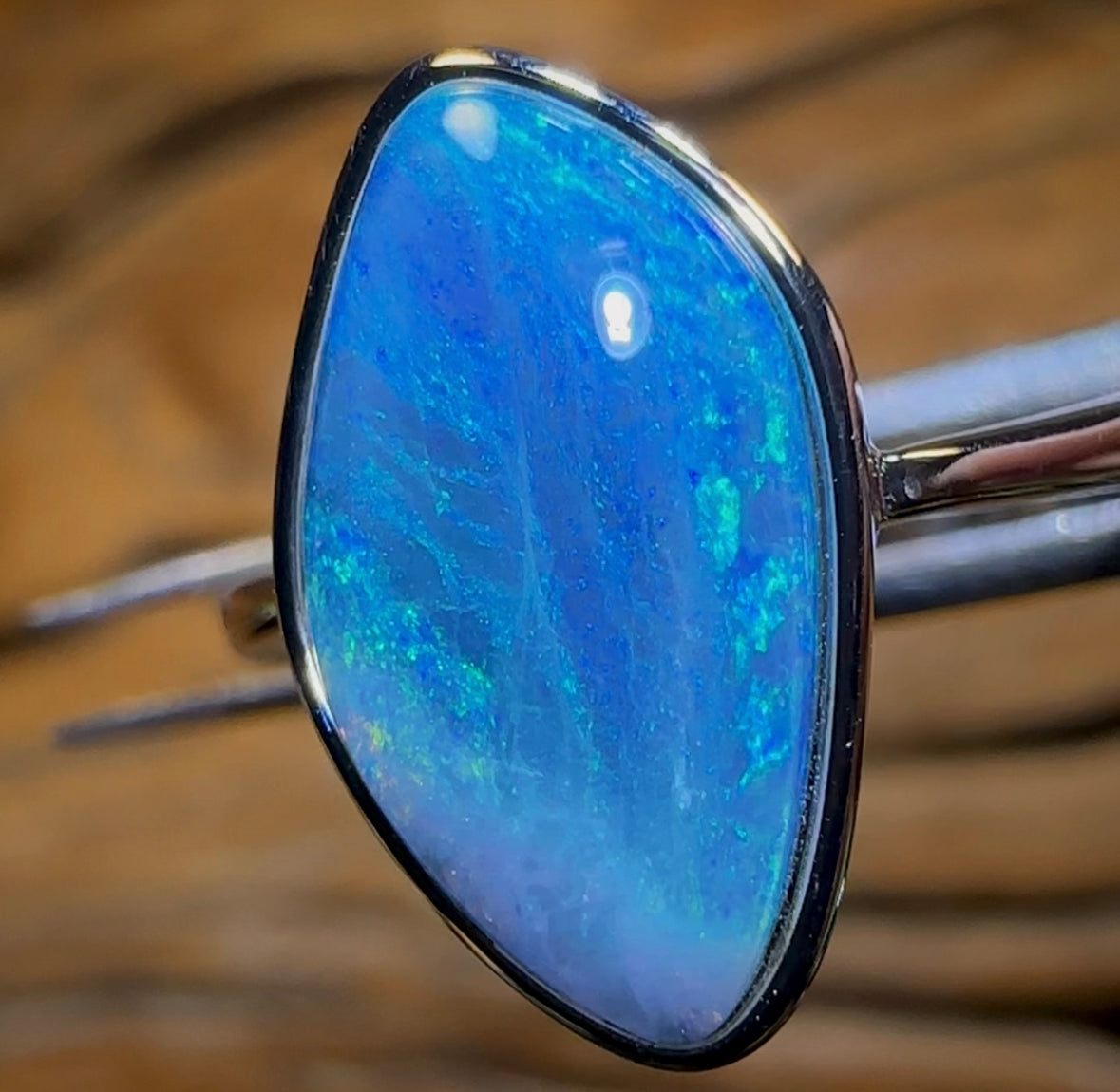 Pipì Shell Sterling Silver - Queensland Boulder Opal Doublet Ring - Opal Whisperers