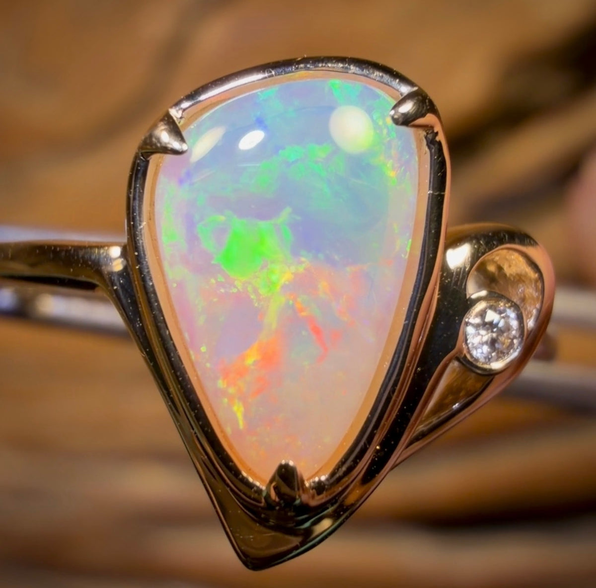14k Gold - Solid South Australian Crystal Opal Ring