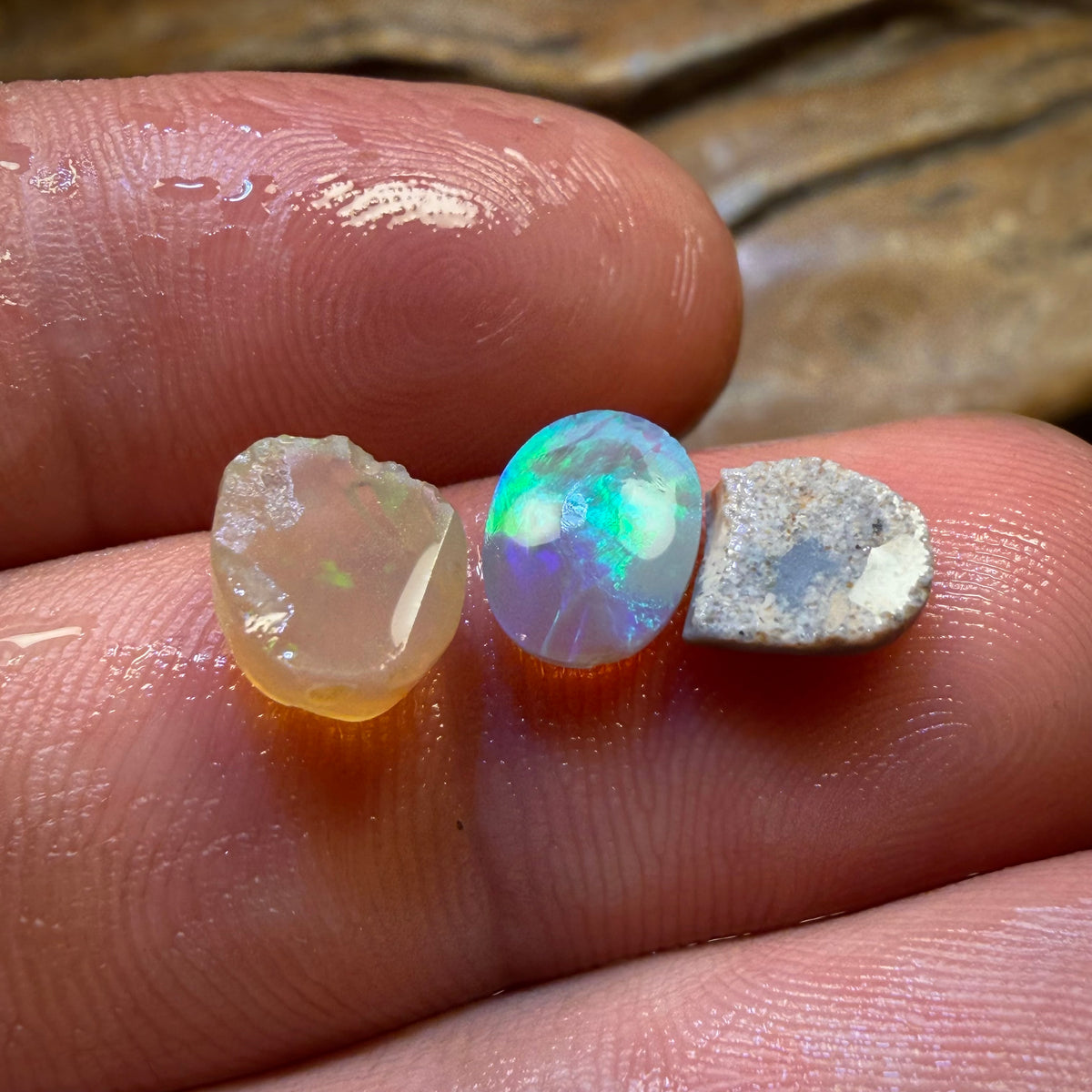3.2cts - 3x Lightning Ridge Opal Rubs Parcel