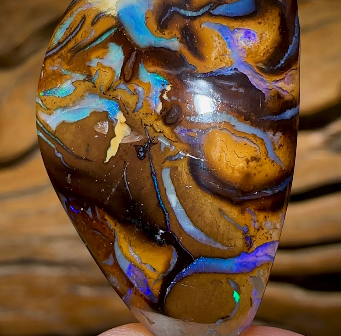 26.4cts - Wow Tribal Boulder Opal from Yowah