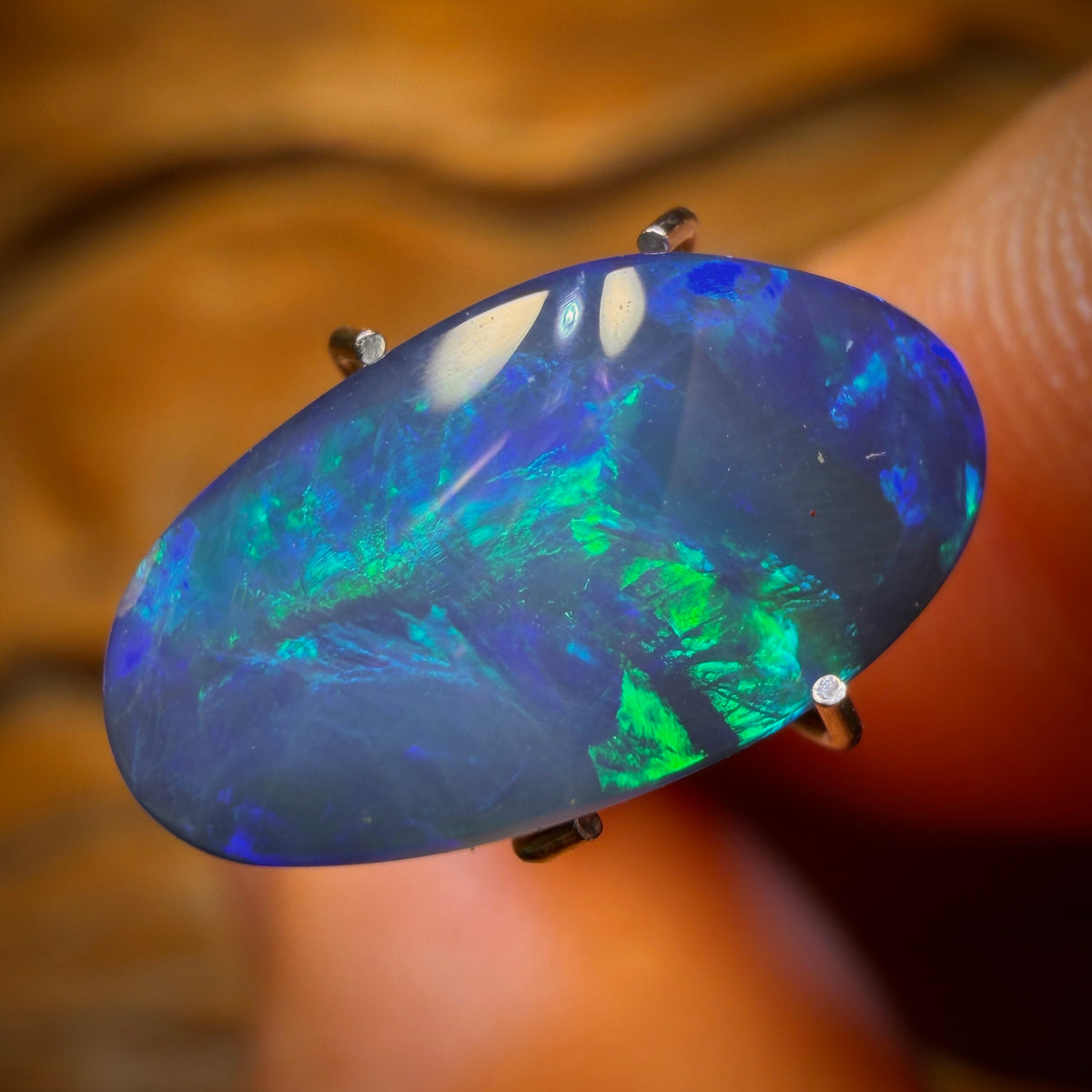 2.7cts - Australian Boulder Opal Doublet