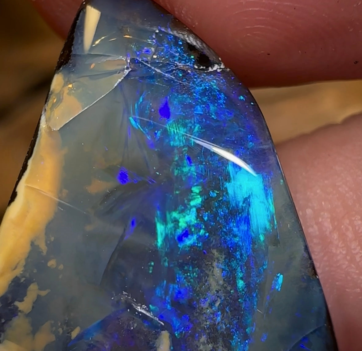14.1cts - Queensland Boulder Seam Opal - Opal Whisperers