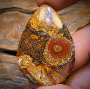 81.6cts - Tribal Eye2 Yowah Nut Opal. Australian Opal