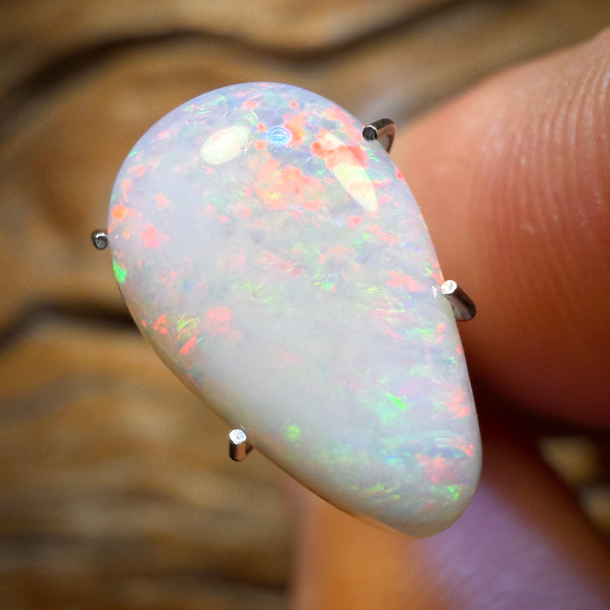 2.6cts - South Australian White Opal from Coober Pedy