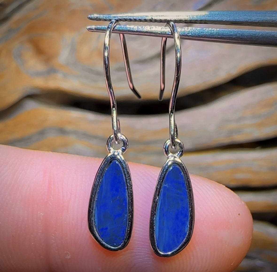 Ohrhaken aus Sterlingsilber mit australischem Boulder-Opal-Doublet