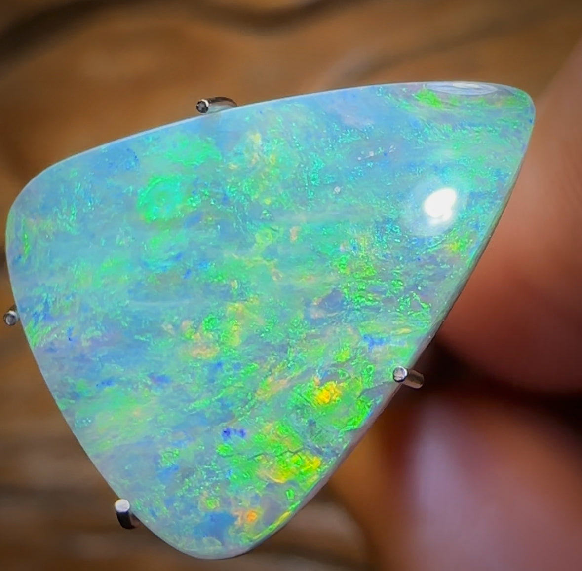 2.6cts  - Rare South Australian Dark/ Semi Black Opal from Mintabie