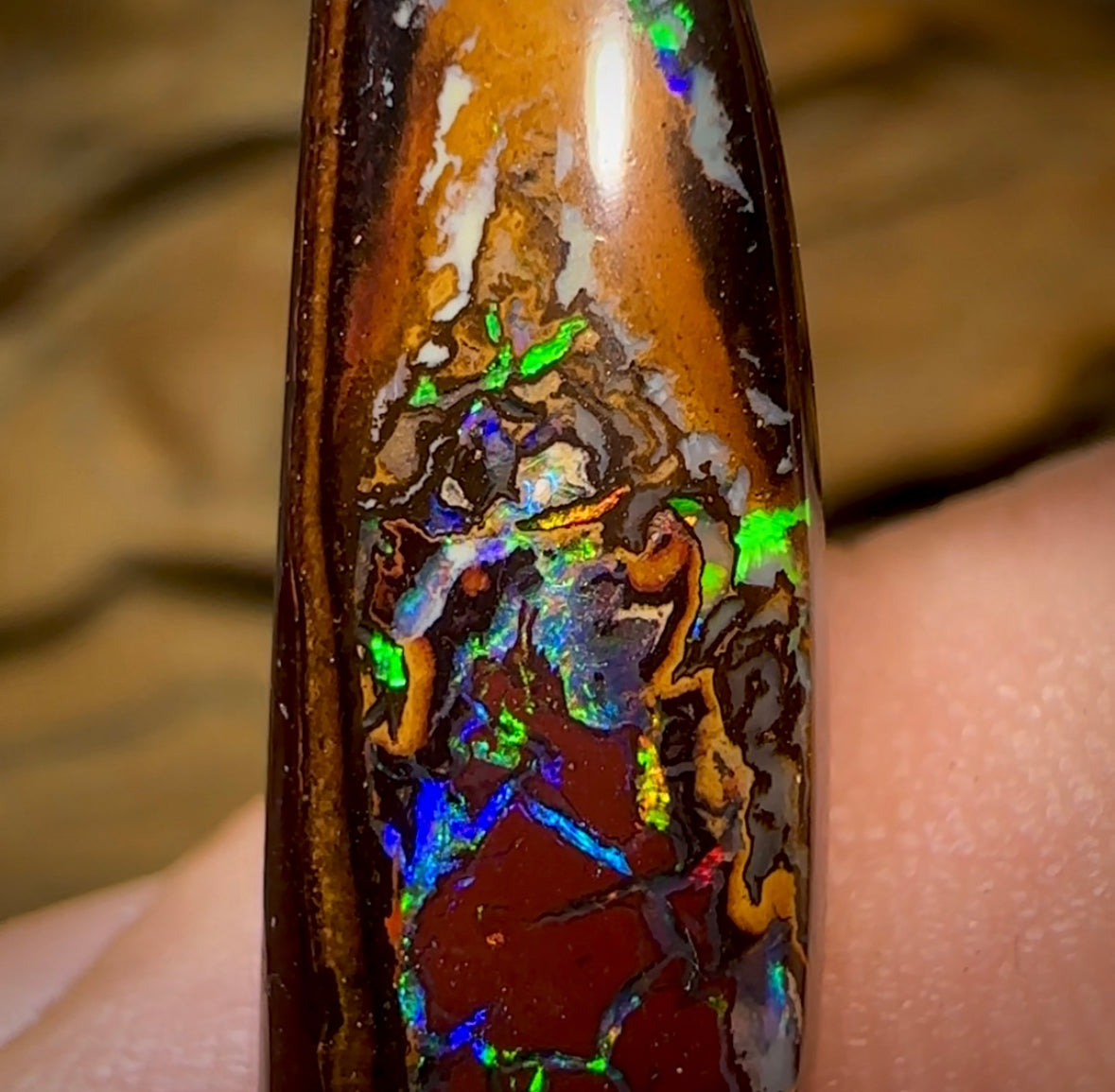 13.7cts - Australian Boulder Opal. Electric Sail Tribal Pattern - Opal Whisperers