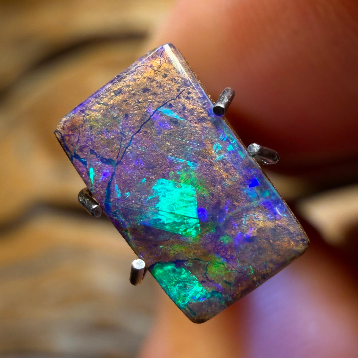 2.1cts - Australian Boulder Seam Opal from Winton