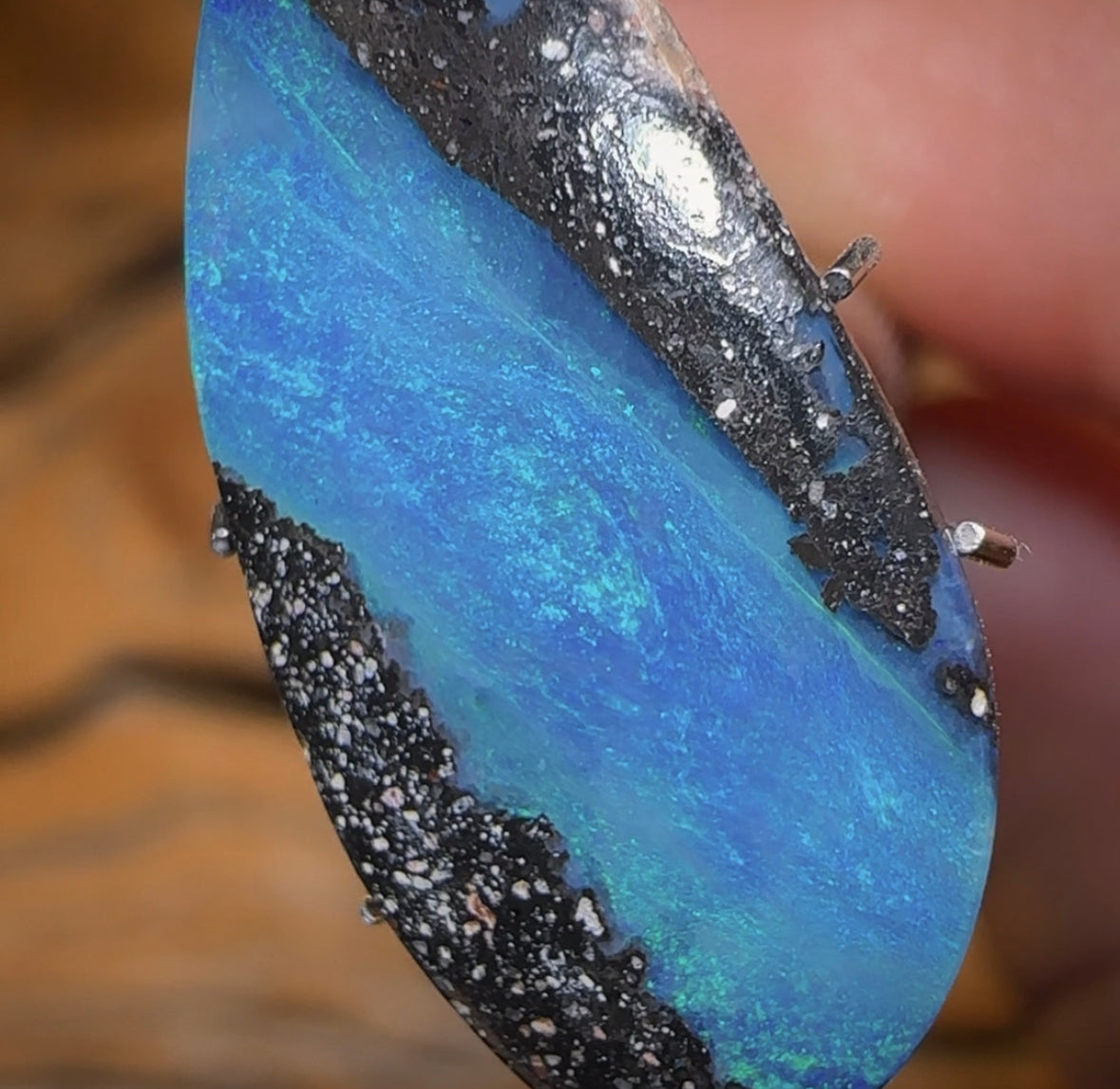 7.4cts - Queensland Boulder Seam Opal - Opal Whisperers