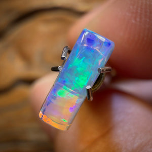 🔨 AUCTION 🔨 0.8cts - Solid Australian Boulder Pipe Crystal Opal