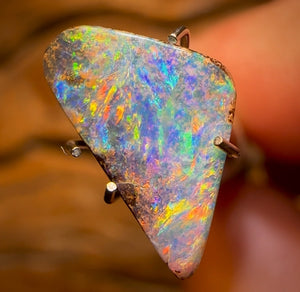 1.9cts - Queensland Boulder Seam Opal