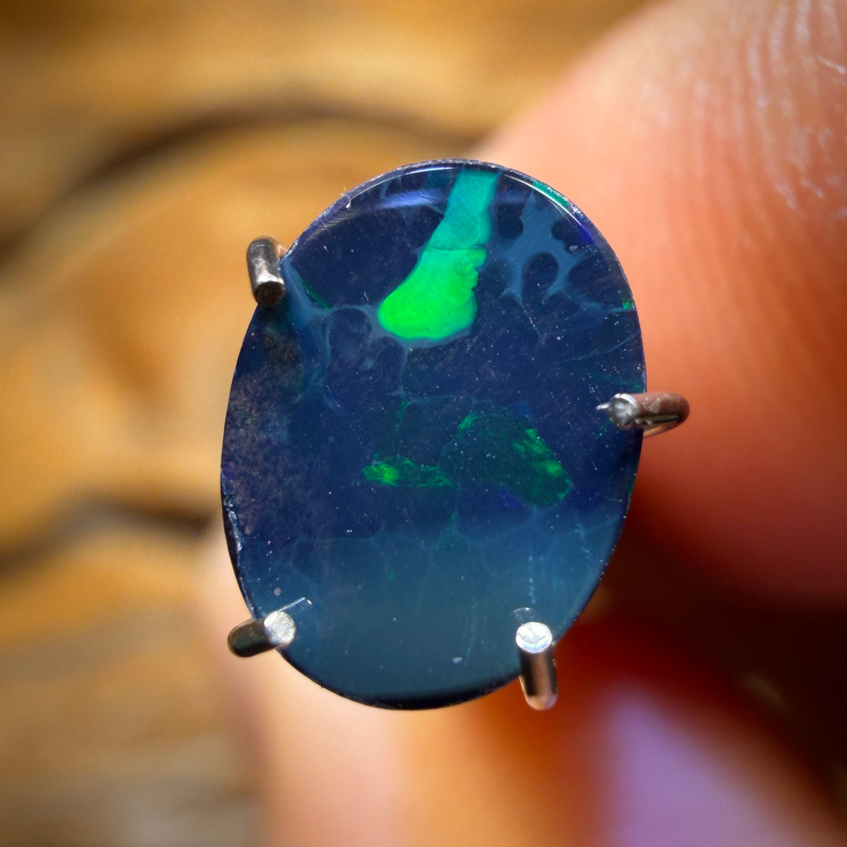 0.7cts - Lightning Ridge Opal Doublet