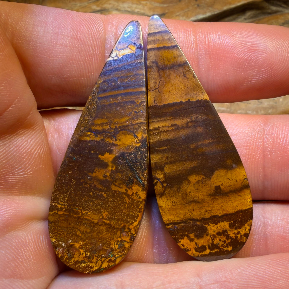 83.9cts - Stammes Boulder-Opal-Paar aus Queensland