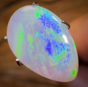 2.3cts - South Australian Crystal Opal