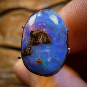 7.2cts - Queensland Boulder Seam Opal. Australian Opal