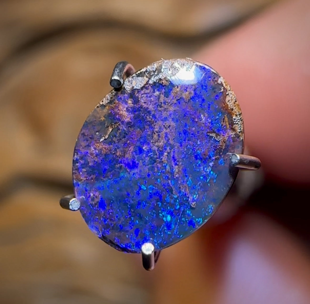 Auction Fall-Through = Your Gain! 🔥 Now More Than 50% Off RRP 🚨 1.07cts - Queensland Boulder Seam Opal