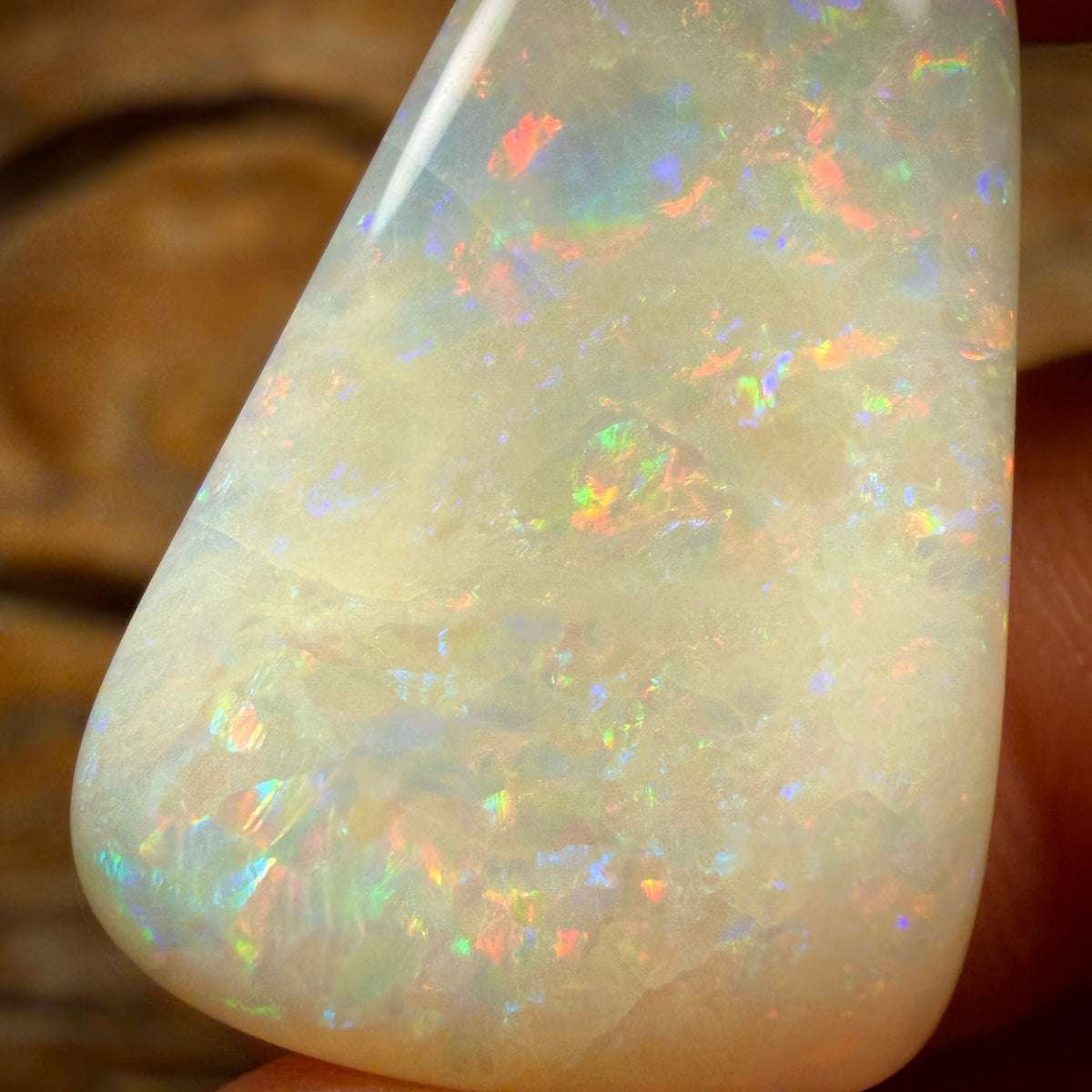 🔨 AUCTION 🔨 Reserve 💎 High Roller Banger Auction 💎 29.4Cts - White Opal. Vintage Cut