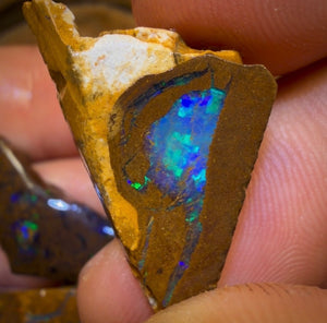 🔒99.2cts - 5x Australian Boulder Opal Rough Parcel