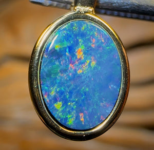 Sterling Silber vergoldeter Anhänger mit Queensland Boulder Opal-Doublet