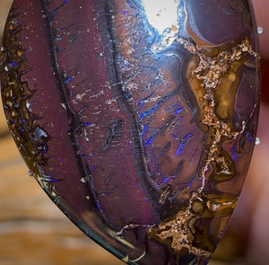 🔨 AUCTION 🔨 No Reserve 29.6cts - Tribal Queensland Boulder Opal from Koroit