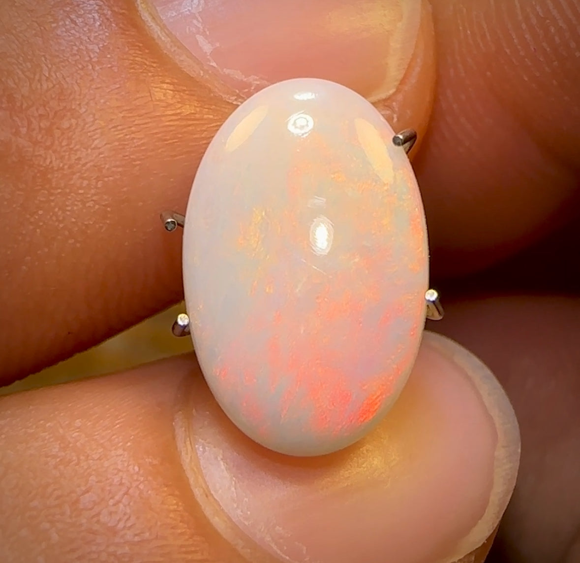 3.05cts - South Australian White Opal. Red Broadflash!