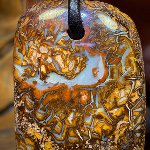30 x 21mm - Gebohrte Tribal Queensland Boulder Opal Kette