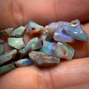 35.5cts - 18x Lightning Ridge Opal Rough Parcel