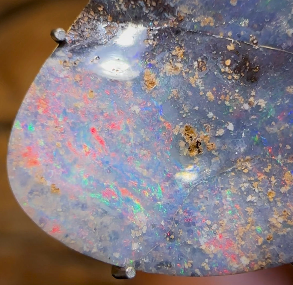 7.6cts - Australian Boulder Seam Opal