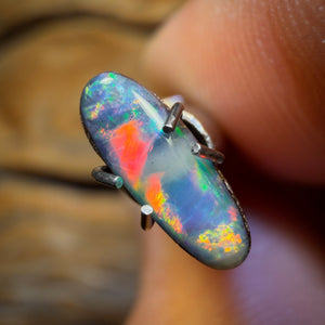 0,8 ct – Australischer Boulder-Seam-Opal