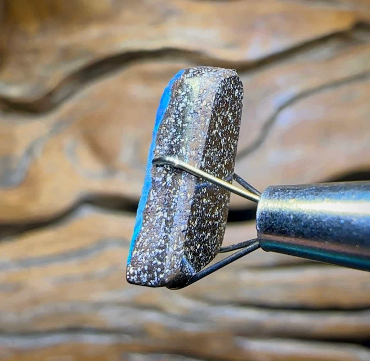 5.3cts - Australian Boulder Seam Opal. Reef Pattern - Opal Whisperers