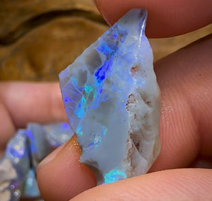 106.6cts - 11x Lightning Ridge Crystal and Dark Opal Rough Parcel