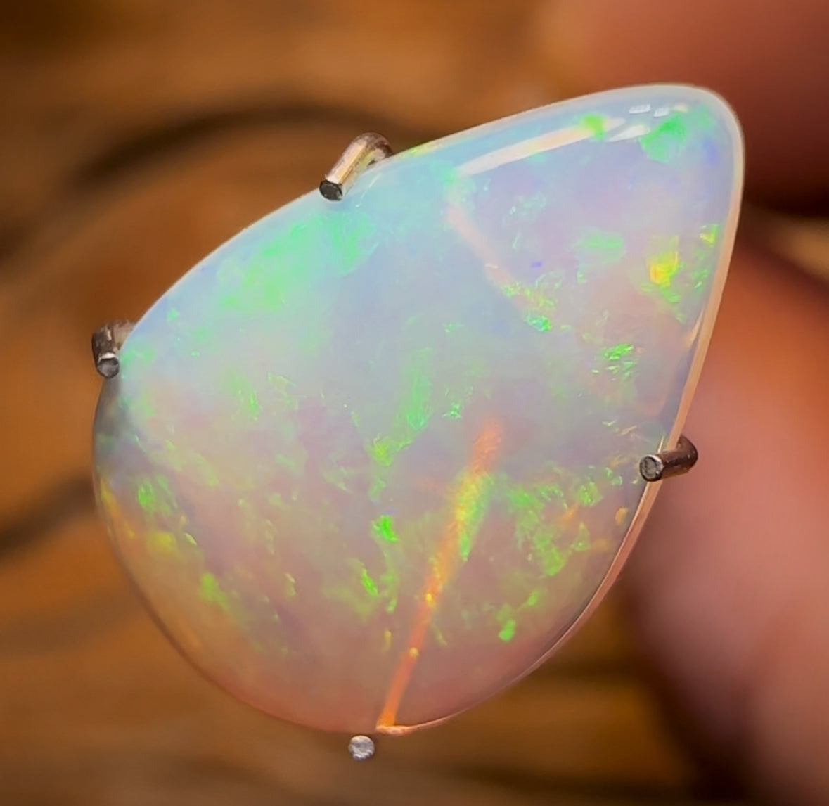 2.35cts - Lightning Ridge Crystal Opal