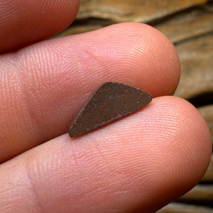 Bargain Card! 1.8cts - Australian Boulder Seam Opal from Winton