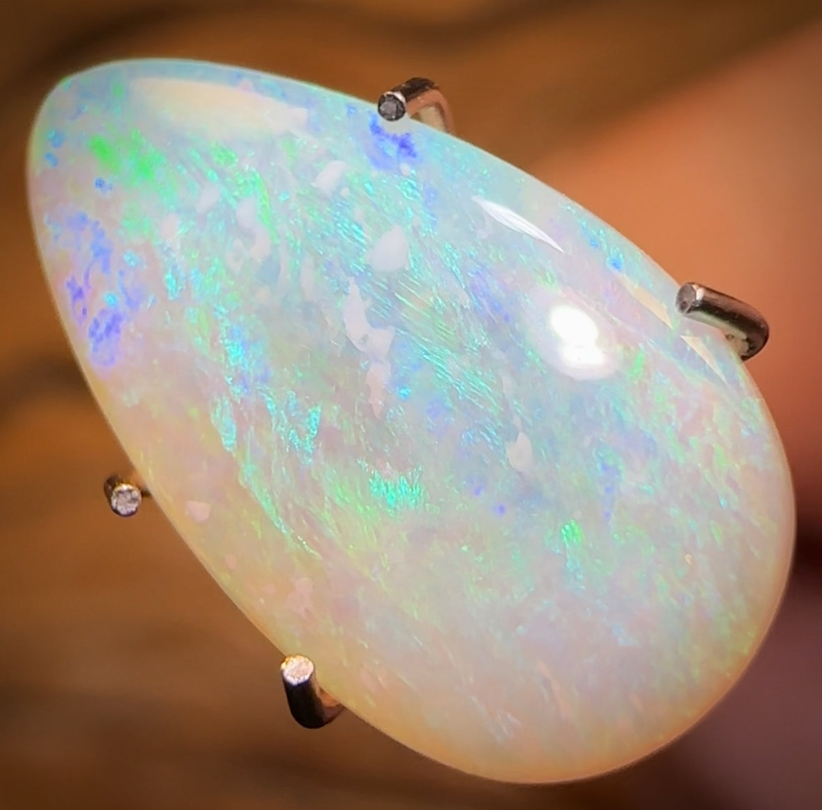 2.05cts - South Australian Crystal Opal