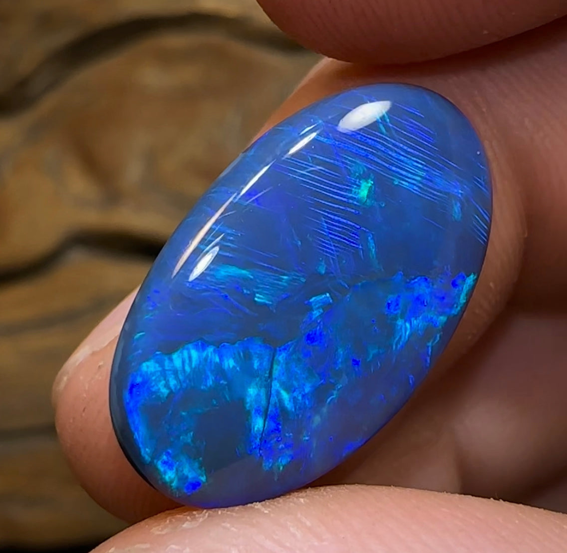 9.6cts - Lightning Ridge Black Opal - Opal Whisperers