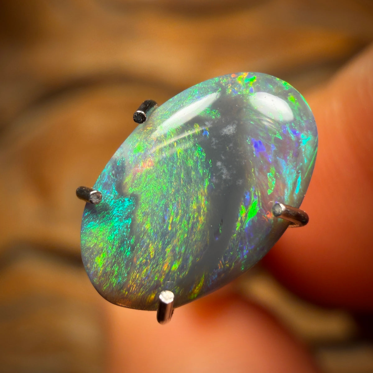 0.6cts - Great Pattern Lightning Ridge Black Opal