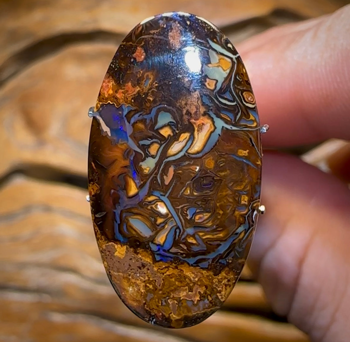14.1cts - Queensland Boulder Opal. Koroit Great Tribal Pattern - Opal Whisperers