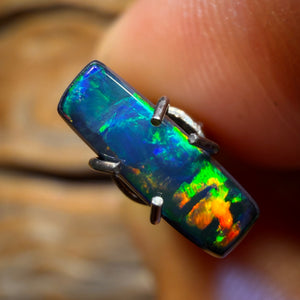 0.65cts - Lightning Ridge Opal Doublet