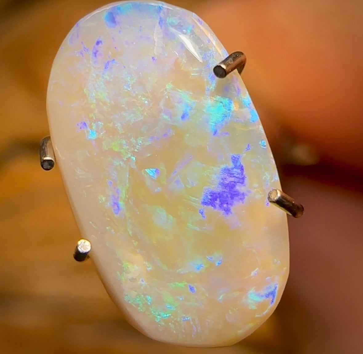 0.95cts - South Australian Semi Crystal Opal