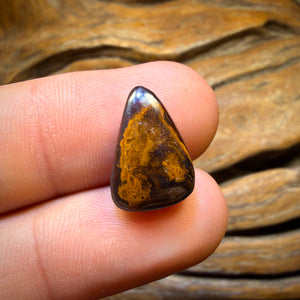 9.3cts - Nice Suspended Rockpool Yowah Nut Crystal Centre Opal. Australian Boulder Opal