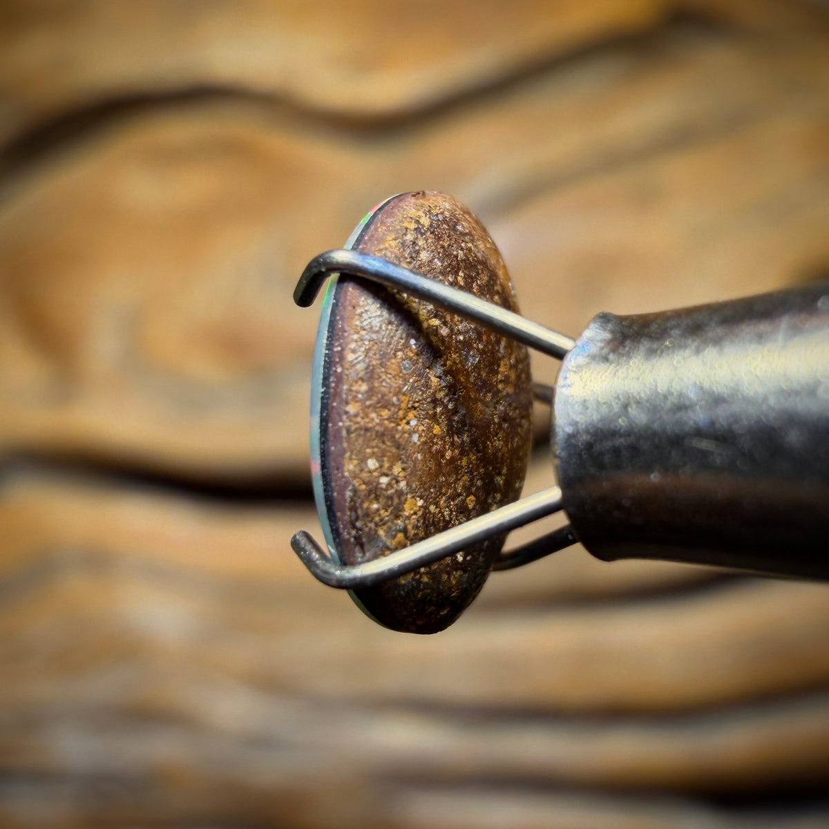 0.9cts - Australian Boulder Opal Doublet