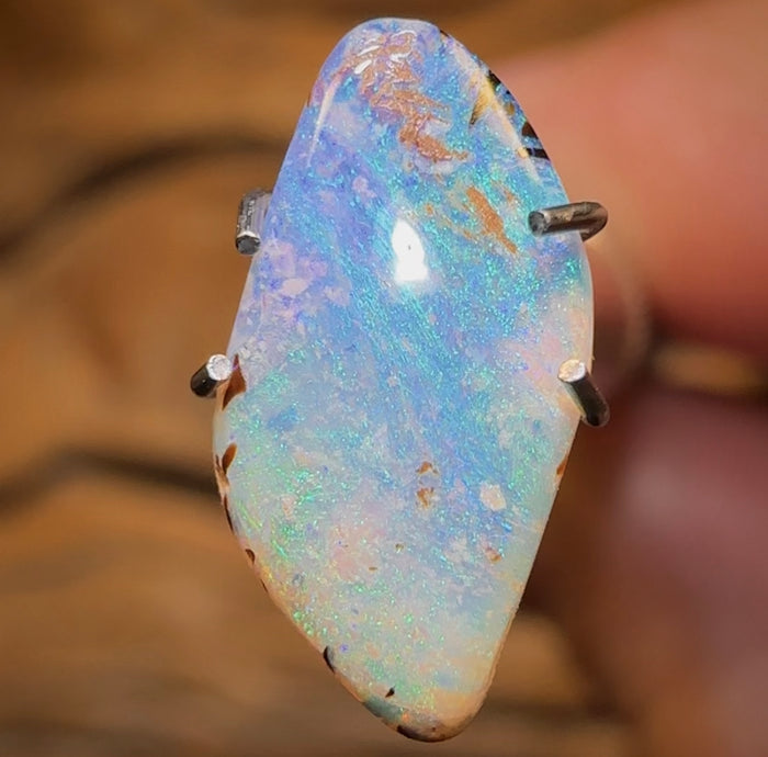1.15cts - Ice Blue Solid Australian Boulder Pipe Opal - Opal Whisperers