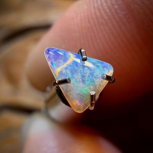 🔨 AUCTION 🔨 No Reserve 0.15cts - South Australian Crystal Opal