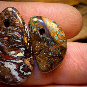 59,1cts - 3 opales de rocher du Queensland percées. Lot de gros EXCEPTIONNEL