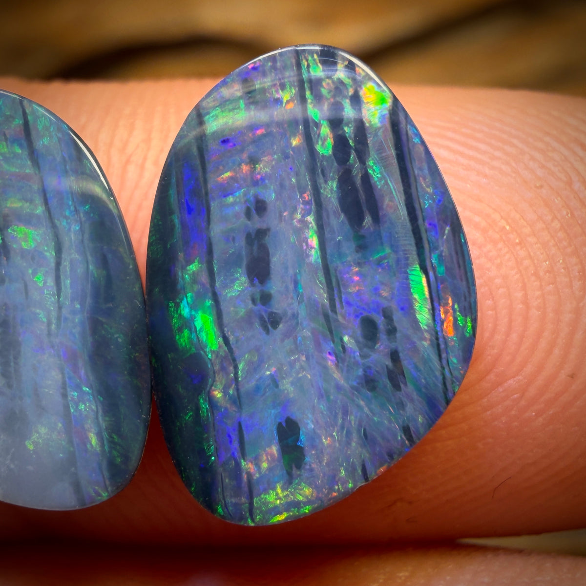 4,9 ct – Australisches Boulder-Opal-Doublet-Paar