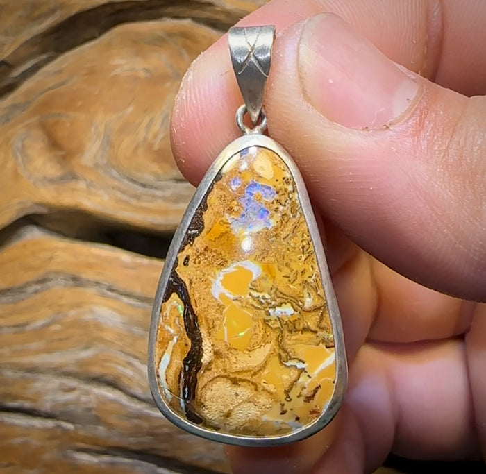 Sterling Silber – Großer Tribal Boulder Opal Anhänger (Unisex)